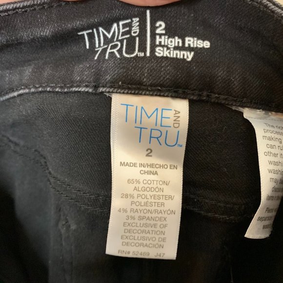 Time and Tru High Rise Skinny Jeans Black Denim Casual Classic Women's Size 2 - Picture 5 of 9